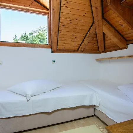 Impeccable 3-bed In Appartement Dubrovnik